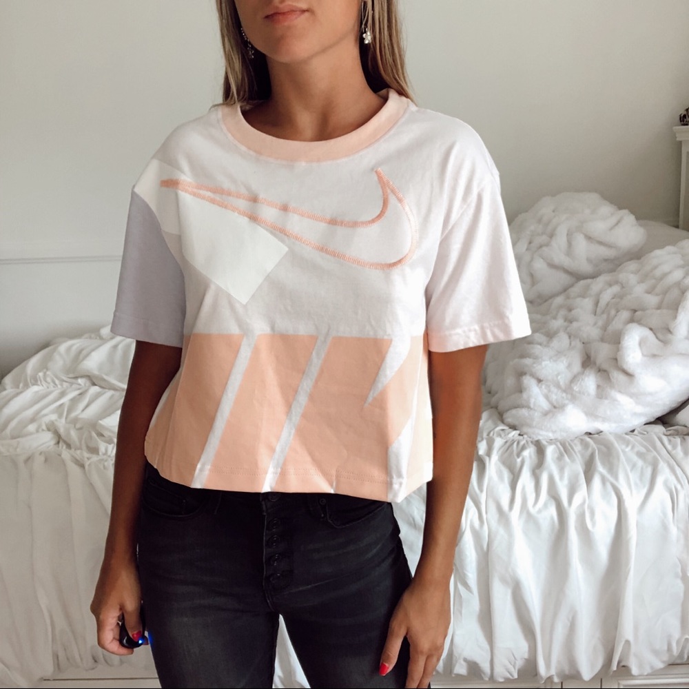 nike t shirt
